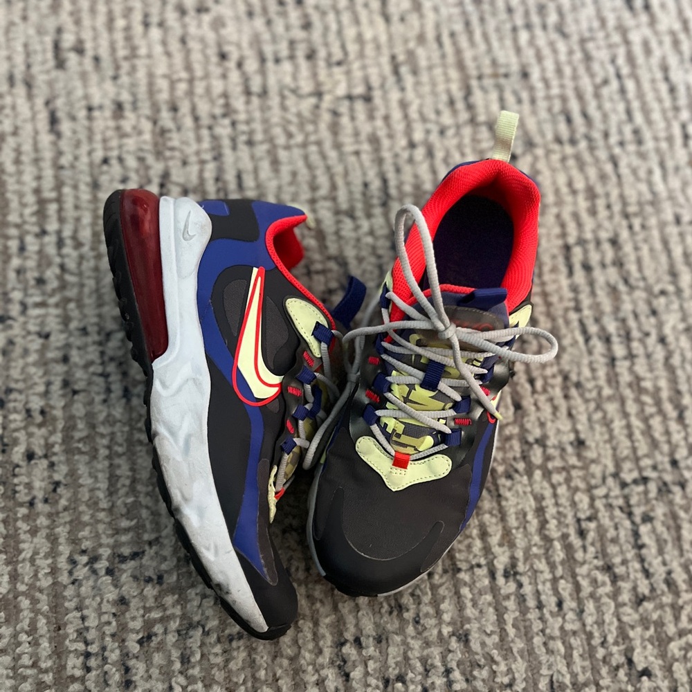 Women’s Nike Air7c React Size 7 - image 4